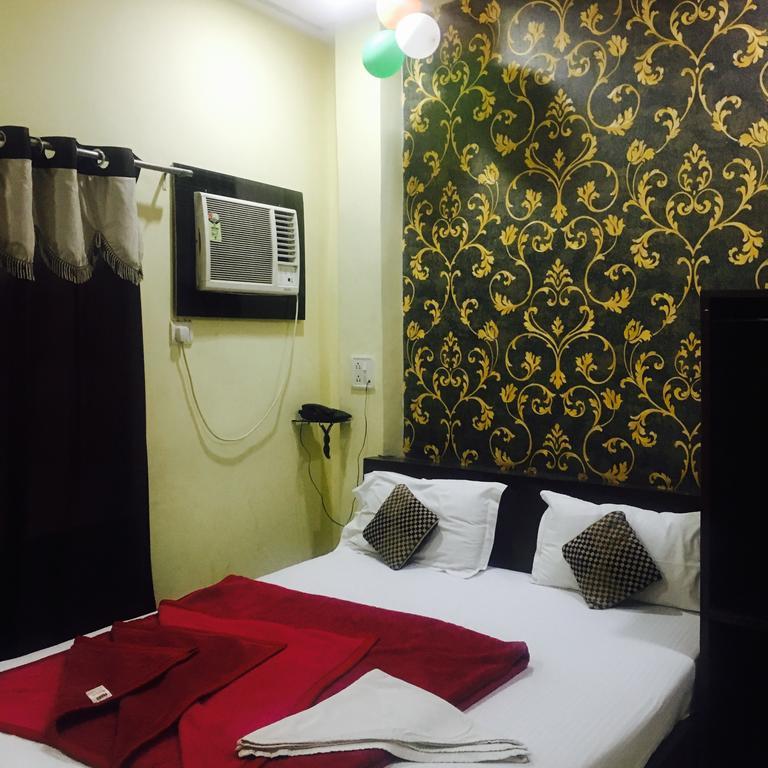 Hotel Divine Inn Varanasi Esterno foto